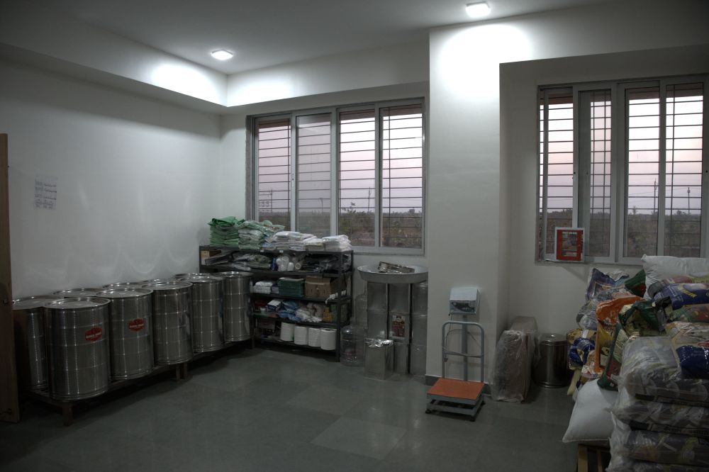 Community Kitchen & Dining