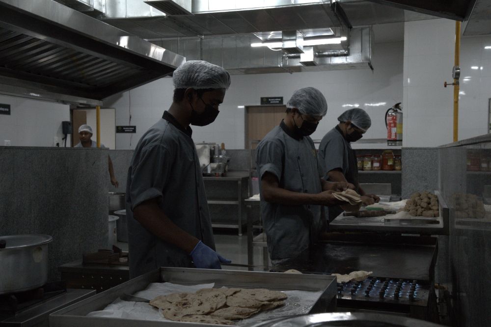 Community Kitchen & Dining